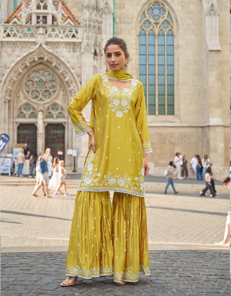 Vamika™️ Anamika Vol 3 Heavy Chinnon Wholesale Readymade Suit Collection