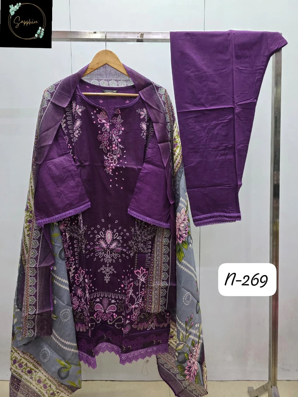 Sapphire Agha Noorain-269 Pure Lawn Wholesale Readymade Pakistani Suit Collection